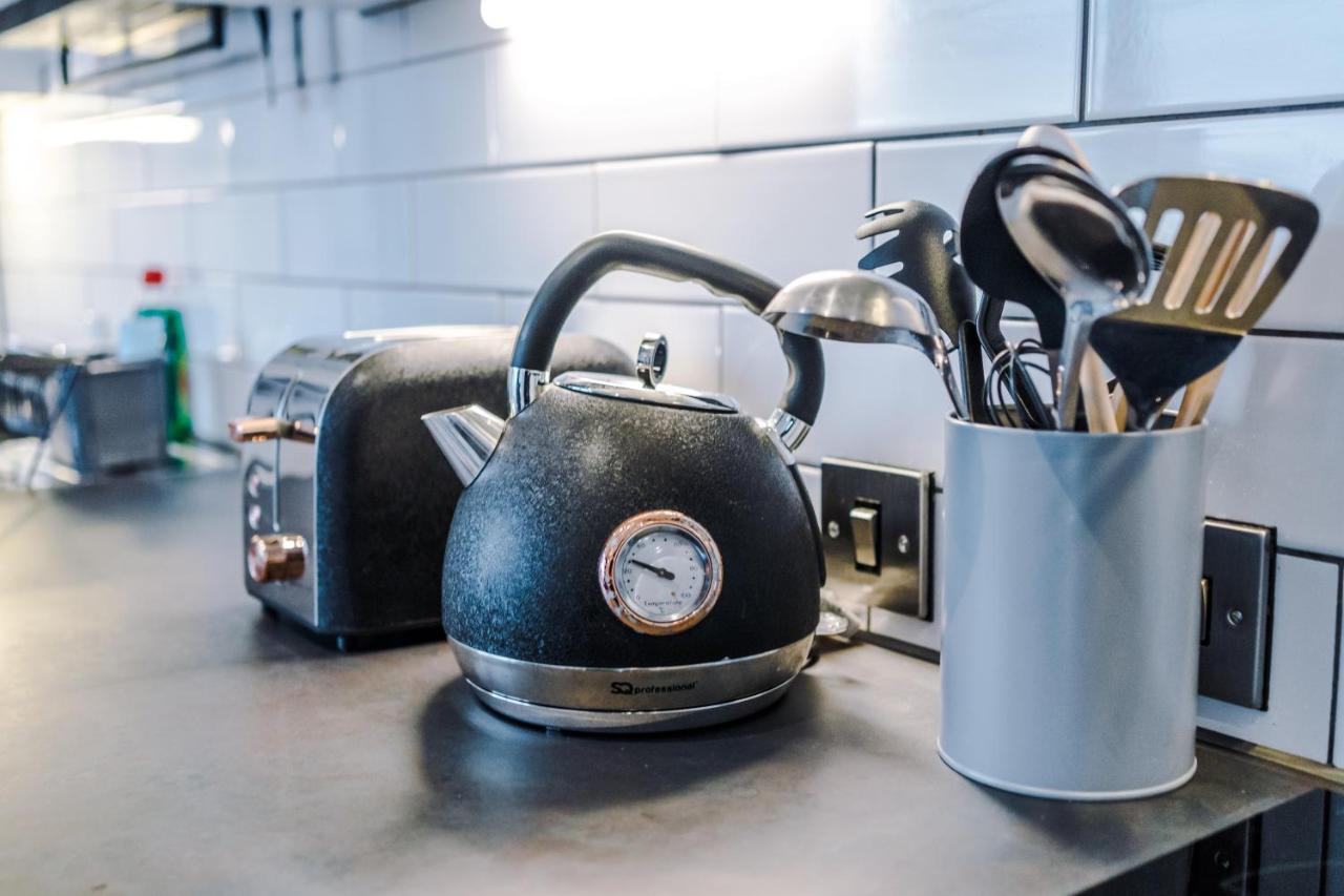 Hilltop Serviced Apartments - Ancoats Manchester Eksteriør billede
