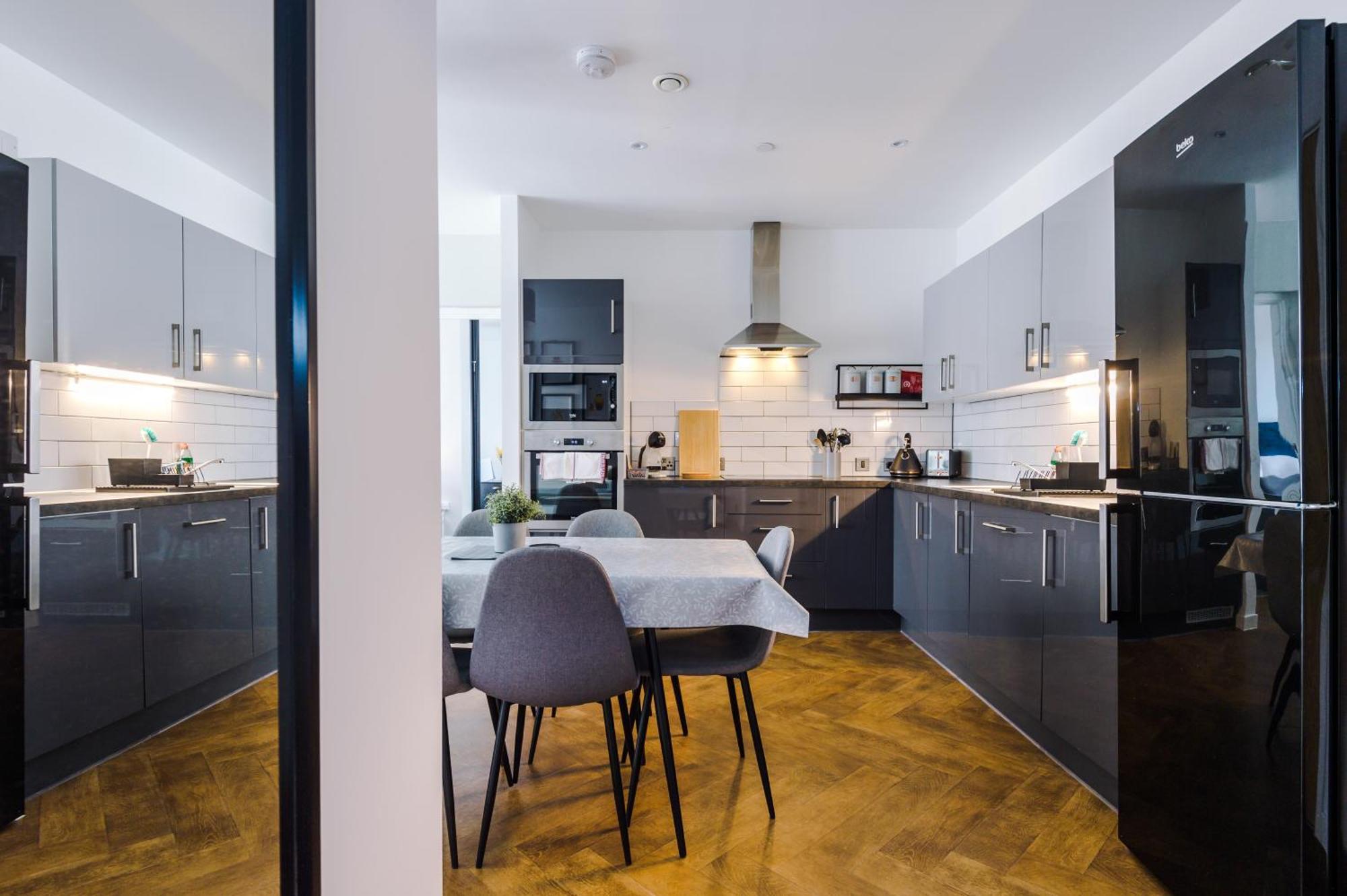 Hilltop Serviced Apartments - Ancoats Manchester Eksteriør billede
